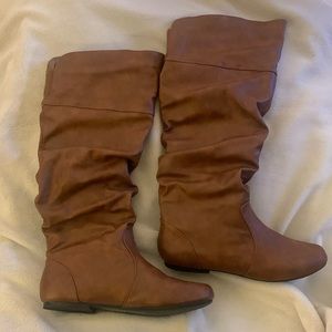 Comfortable Knee Boots, Cognac